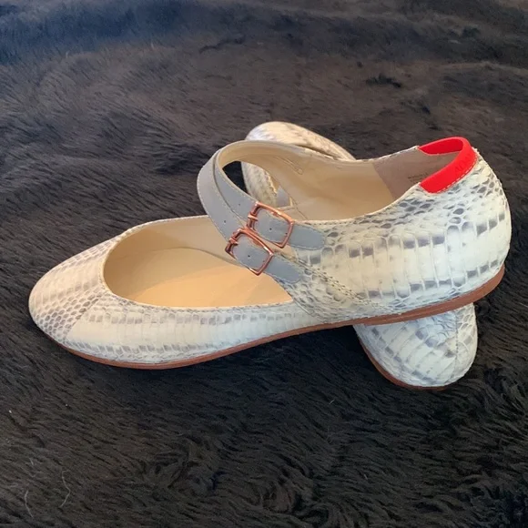 Adam Tucker Collection Lola 7, snakeskin ballerina flats, 10M - Picture 3 of 5